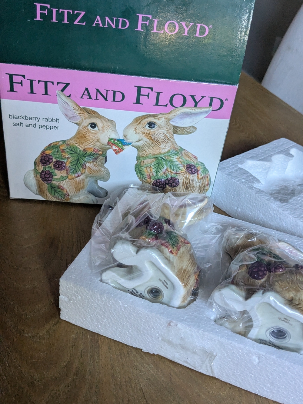 New In Box Vintage Fitz and Floyd Blackberry Rabbit Salt and Pepper Set